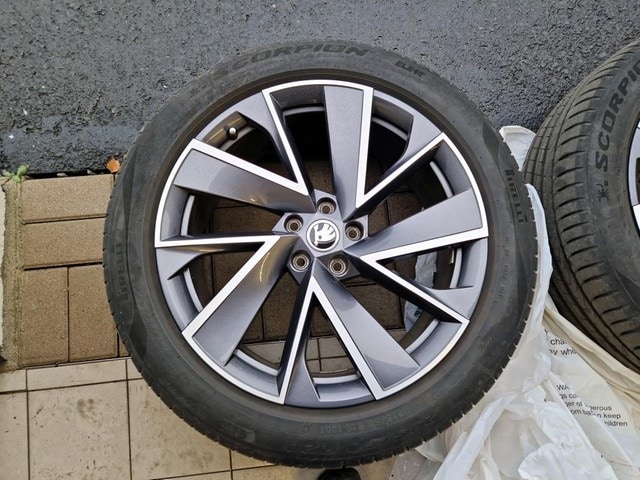 Skoda Enyaq Sportline iV 60