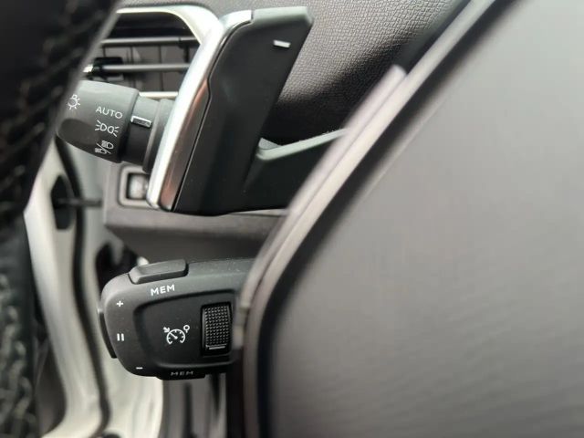 Peugeot 3008 ALL HYB 225EEAT