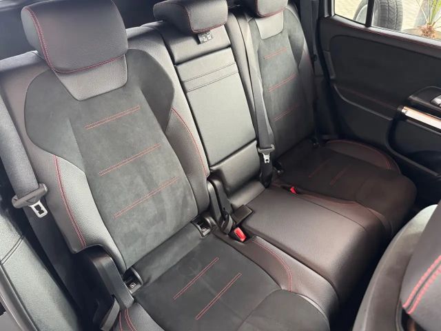 Mercedes-Benz GLB 200 4MATIC AMG Line