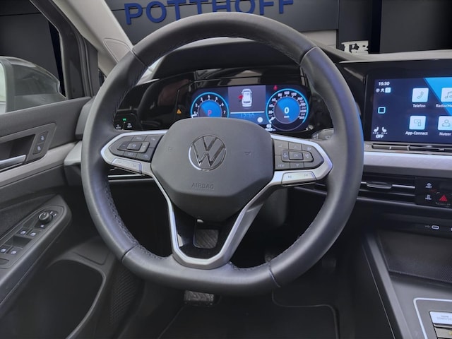 Volkswagen Golf 1.5 eTSI DSG Life Variant