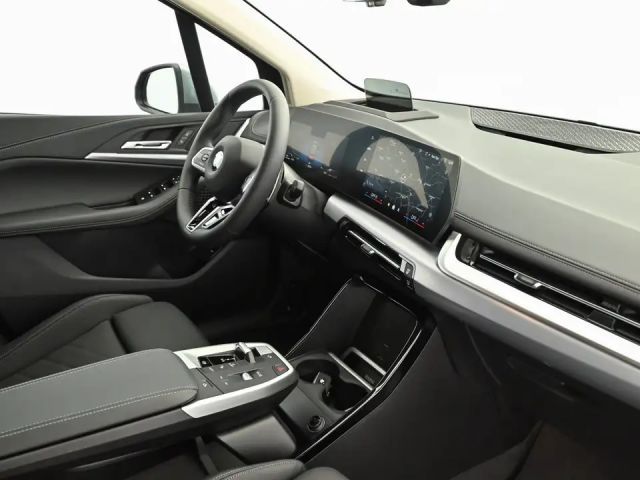 BMW 218 218d Active Tourer Luxury Line Sedan