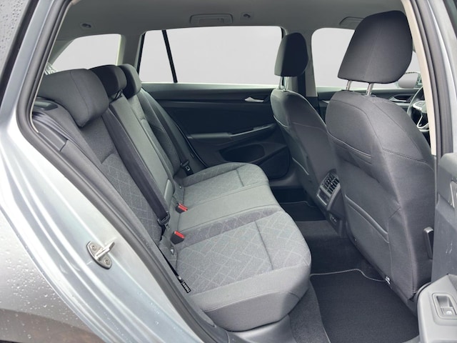 Volkswagen Golf 1.5 eTSI DSG Life Variant