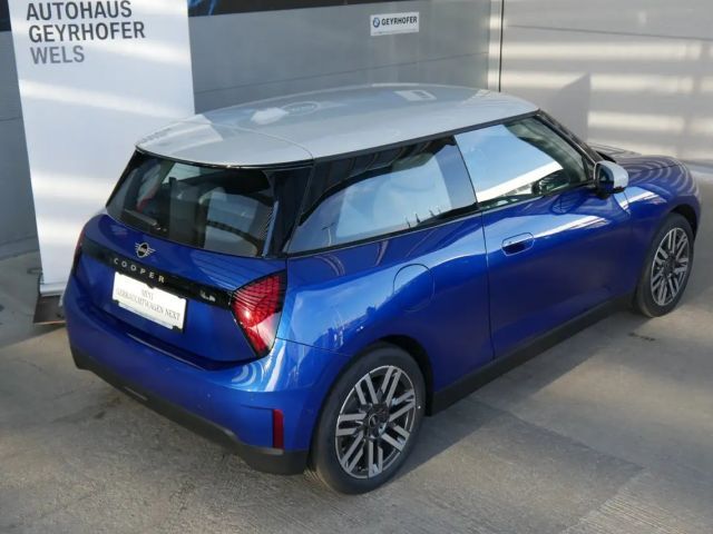 MINI Cooper E Cooper E