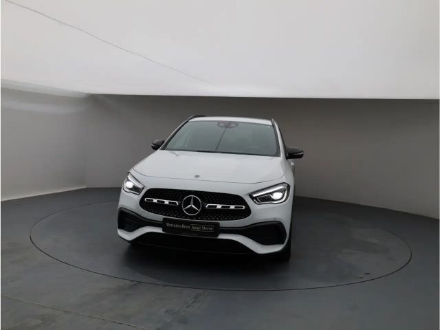 Mercedes-Benz GLA 200 AMG Line
