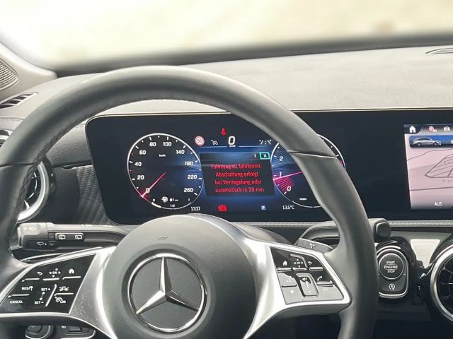 Mercedes-Benz CLA 180 Progressive