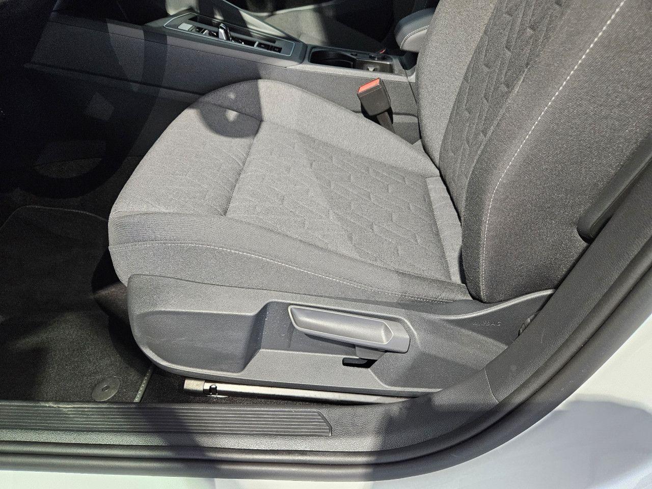 Volkswagen Golf 1.5 eTSI DSG Life