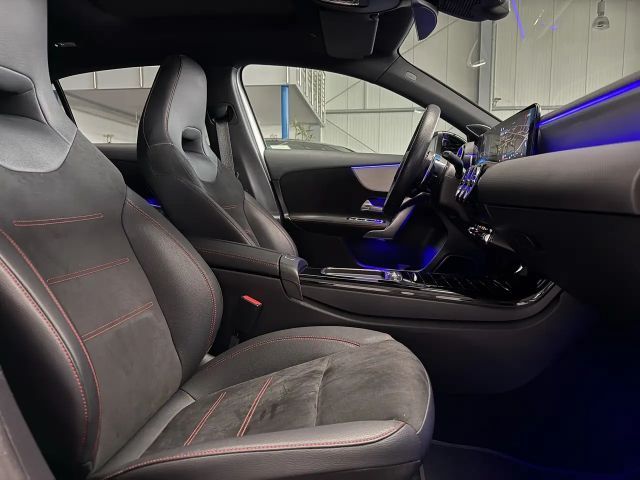 Mercedes-Benz A 35 AMG 4MATIC AMG Line