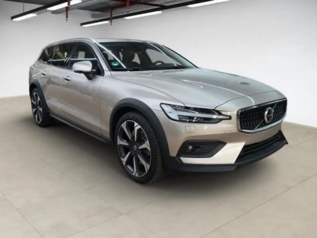 Volvo V60 Cross Country Ultimate