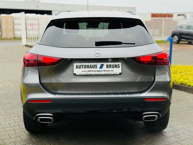 Mercedes-Benz GLA 180 Progressive