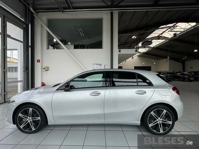 Mercedes-Benz A 220 4MATIC Progressive