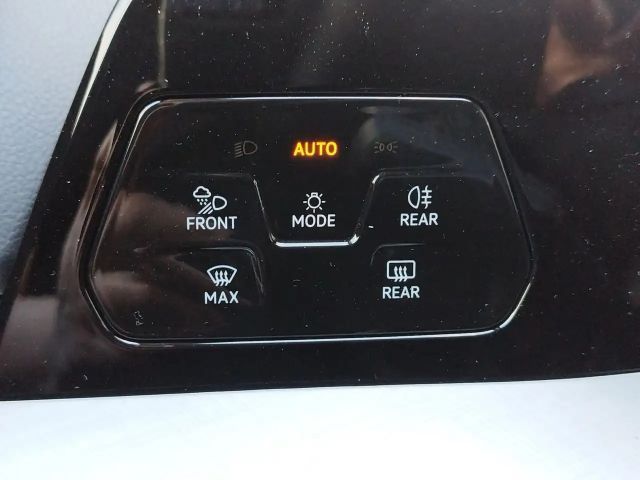 Volkswagen Golf Business DSG Variant