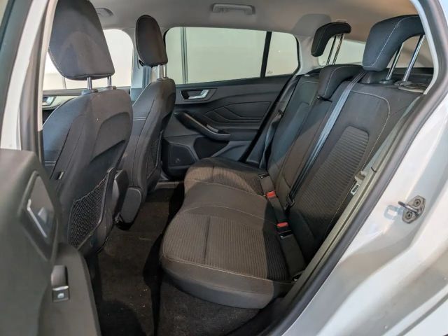 Ford Focus Titanium Wagon