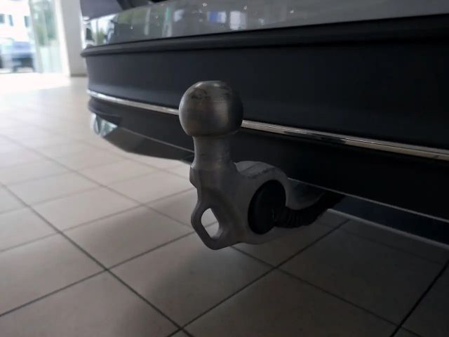 Volkswagen Passat 1.5 eTSI Business DSG