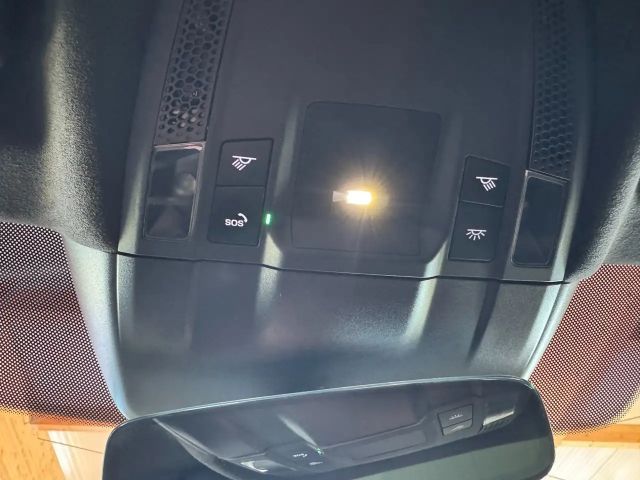 Porsche Taycan S Turbo