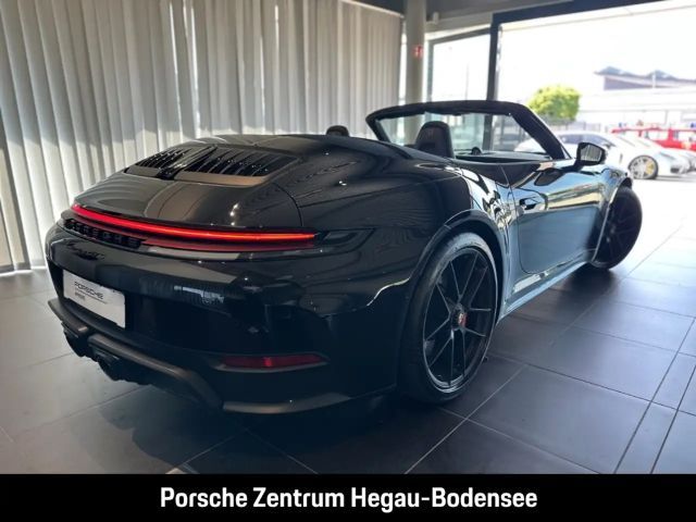 Porsche 992 Cabrio Carrera GTS