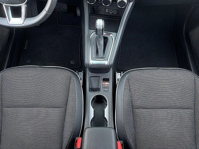 Renault Captur E-Tech EDC Intens