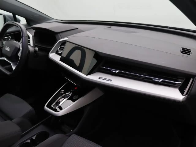 Audi Q4 e-tron advanced 45 / MMI-Navi plus, AHK, LED