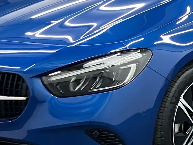 Mercedes-Benz B 200 Progressive Sedan