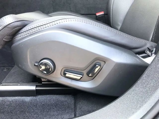 Volvo XC60 AWD Dark T6 Ultra