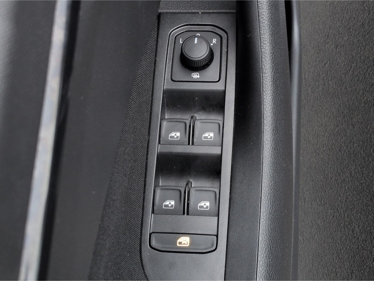 Skoda Scala Essence TSI*DSG LED SHZ Tempo digCockp PDC