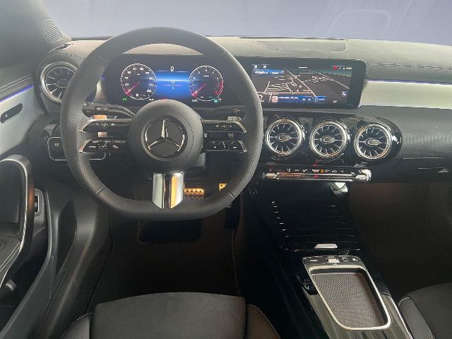 Mercedes-Benz CLA 200 Shooting Brake