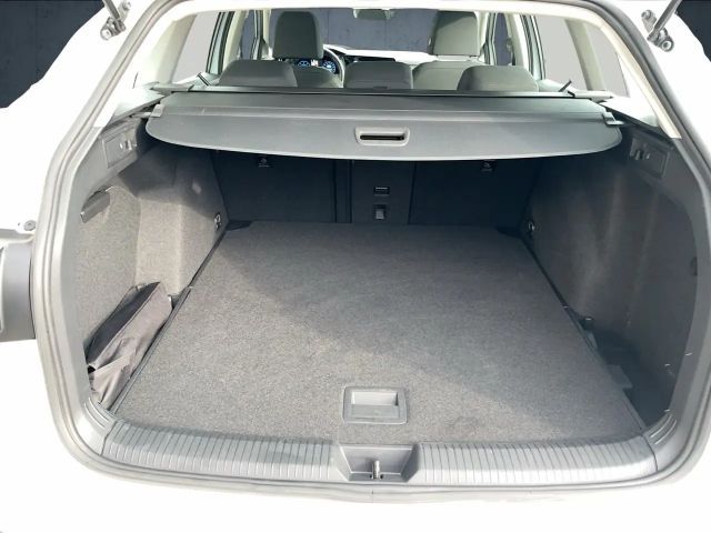 Volkswagen Golf 2.0 TDI DSG Life Variant