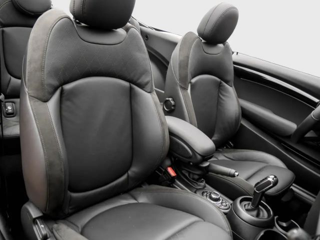 MINI Cooper Cabrio Classic Trim Premium LED Leder Navi