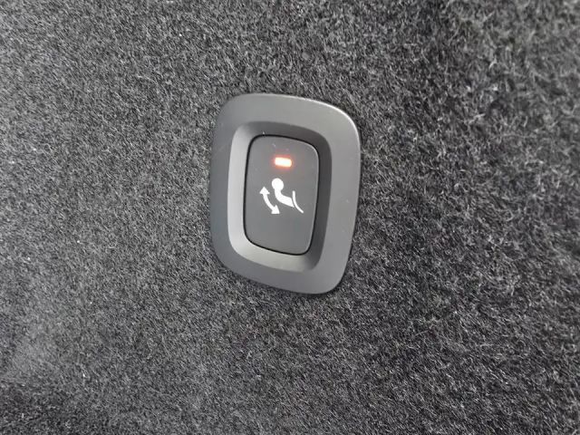 Volvo XC60 AWD Plus T6