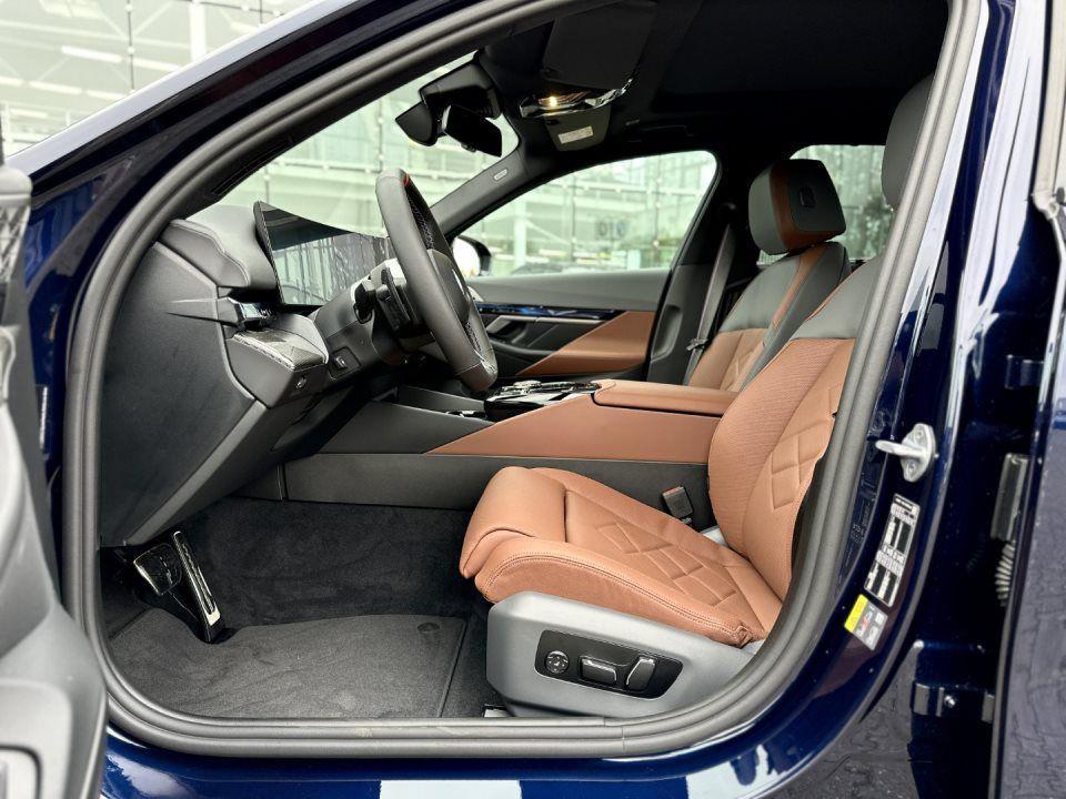 BMW i5 M60 Sedan xDrive