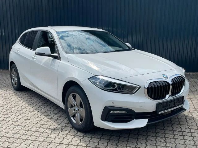 BMW 116 116i 5-deurs Sedan