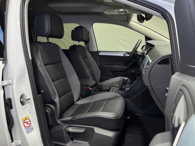 Volkswagen Touran 2.0 TDI DSG IQ.Drive