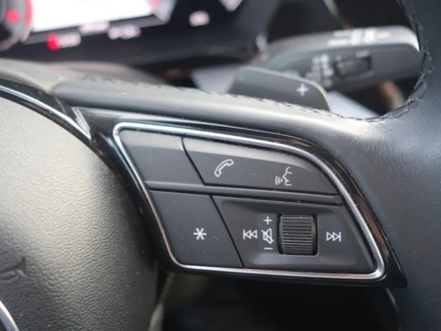 Audi A3 30 TFSI S-Tronic Sedan