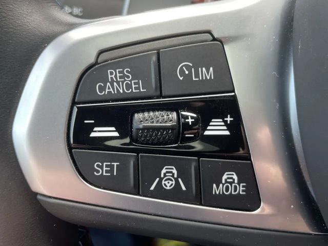 BMW X4 40i   Head-Up HK HiFi DAB LED WLAN RFK Shz