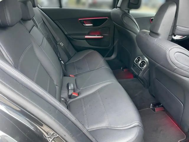 Mercedes-Benz C 200 4MATIC AVANTGARDE Sedan