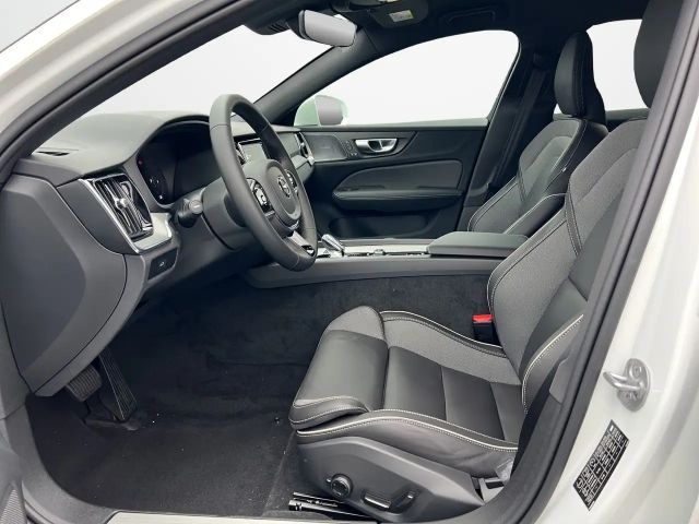 Volvo V60 Cross Country AWD Plus