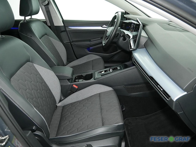 Volkswagen Golf 1.5 eTSI DSG