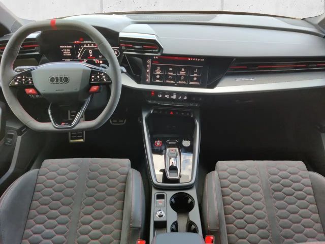 Audi RS3 S-Tronic Sedan Sportback