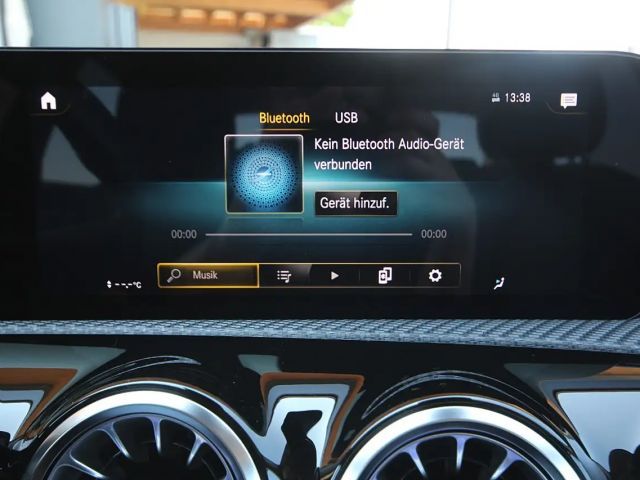 Mercedes-Benz A 180 A 180 d