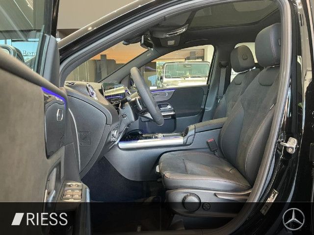 Mercedes-Benz B 220 4MATIC Sedan