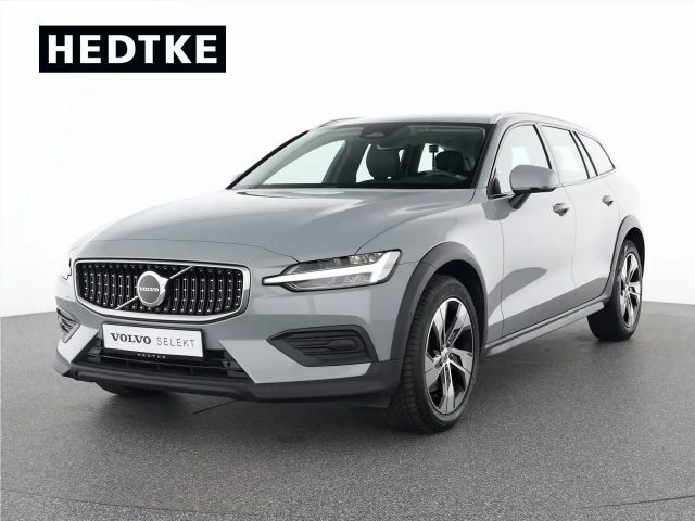 Volvo V60 Cross Country AWD Plus