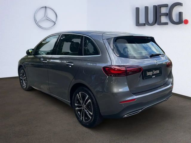 Mercedes-Benz B 180 Progressive Sedan