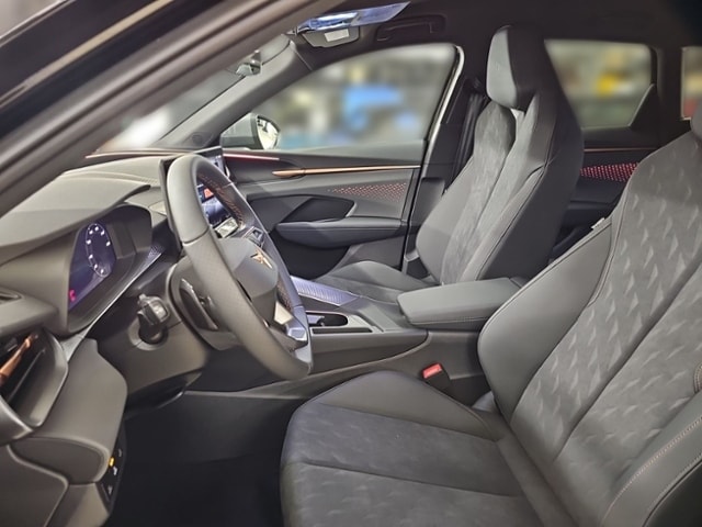 Cupra Terramar 2,0 TSI DSG MATRIX NAVI HUD AHK D-DRIVE