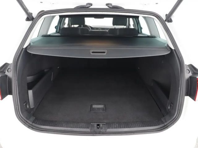 Volkswagen Passat GTE Variant