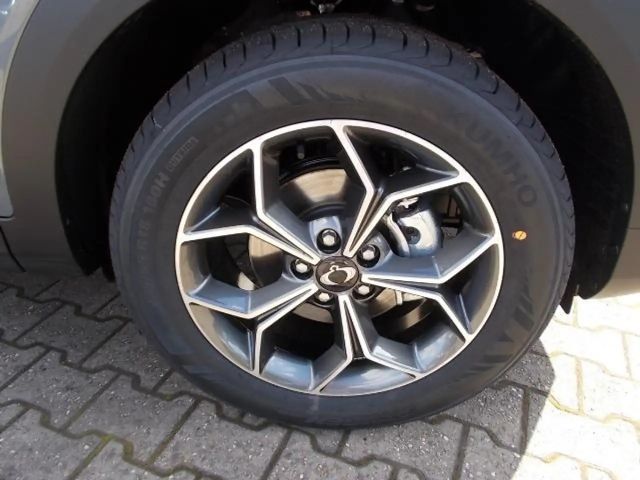 SsangYong Korando Blackline 1.5T LED, Navi, Keyless, Aku 18"