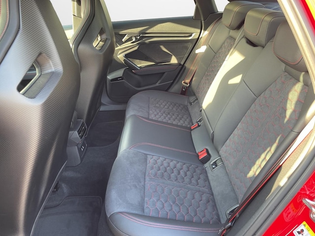 Audi RS3 Quattro S-Tronic Sedan