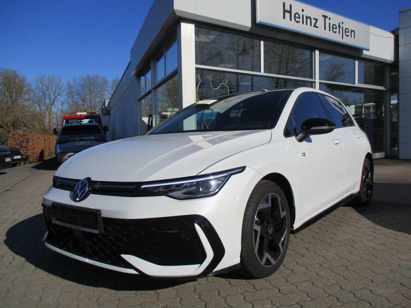 Volkswagen Golf 1.5 TSI Golf VIII R-Line