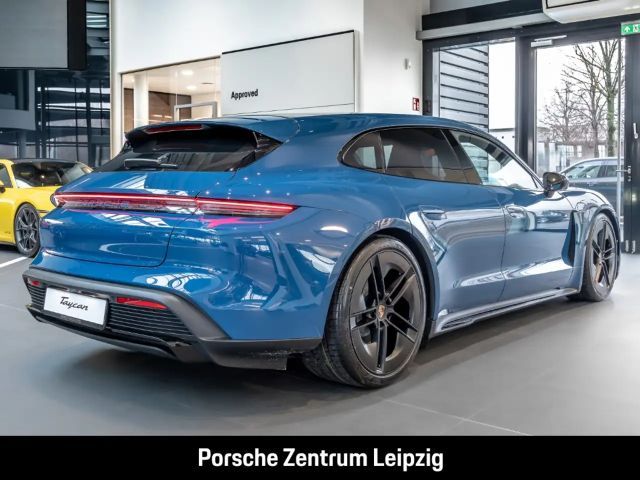 Porsche Taycan Black Edition Sport Turismo