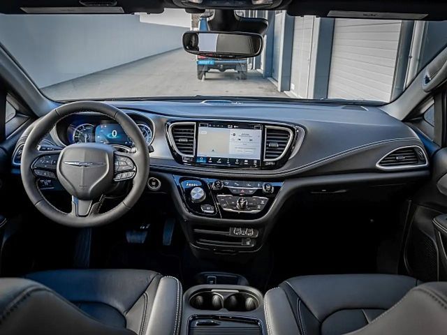 Chrysler Pacifica Touring eHybrid