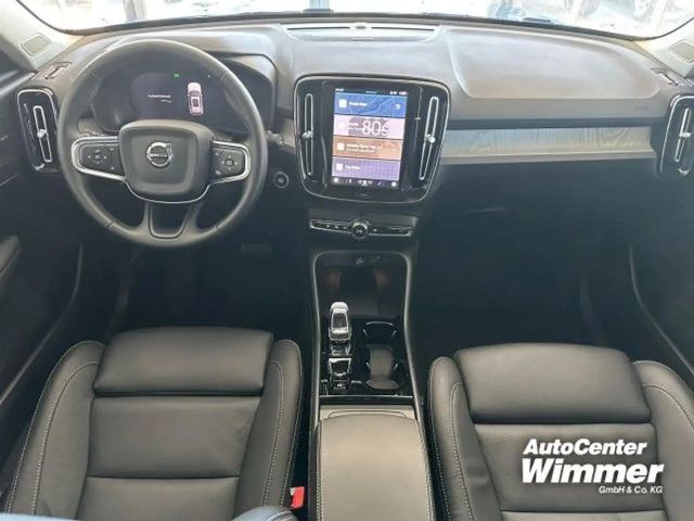 Volvo XC40 Business Dark Plus