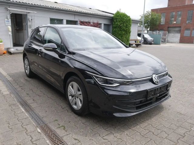 Volkswagen Golf 1.5 eTSI Golf VIII Life